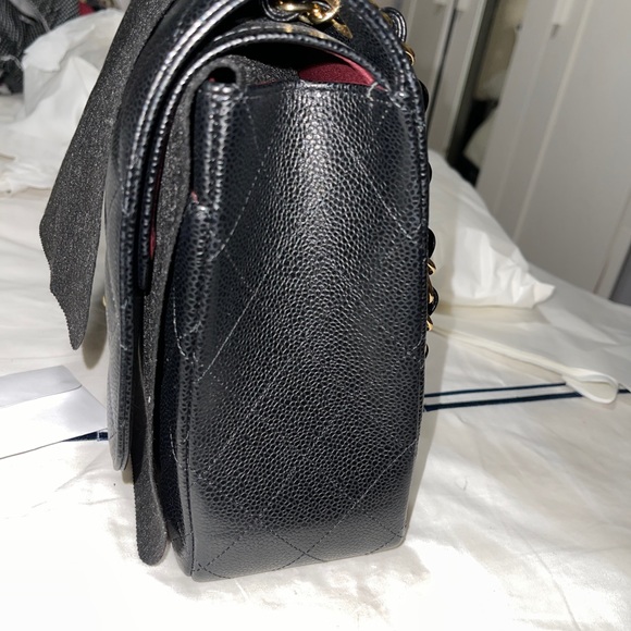 Authentic Chanel Timeless Classic Maxi DoubleFlap Caviar Leather w/Gold hardware - Picture 6 of 14